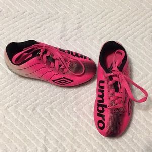 Umboro Size 9 Pink Soccer Tie Cleats
